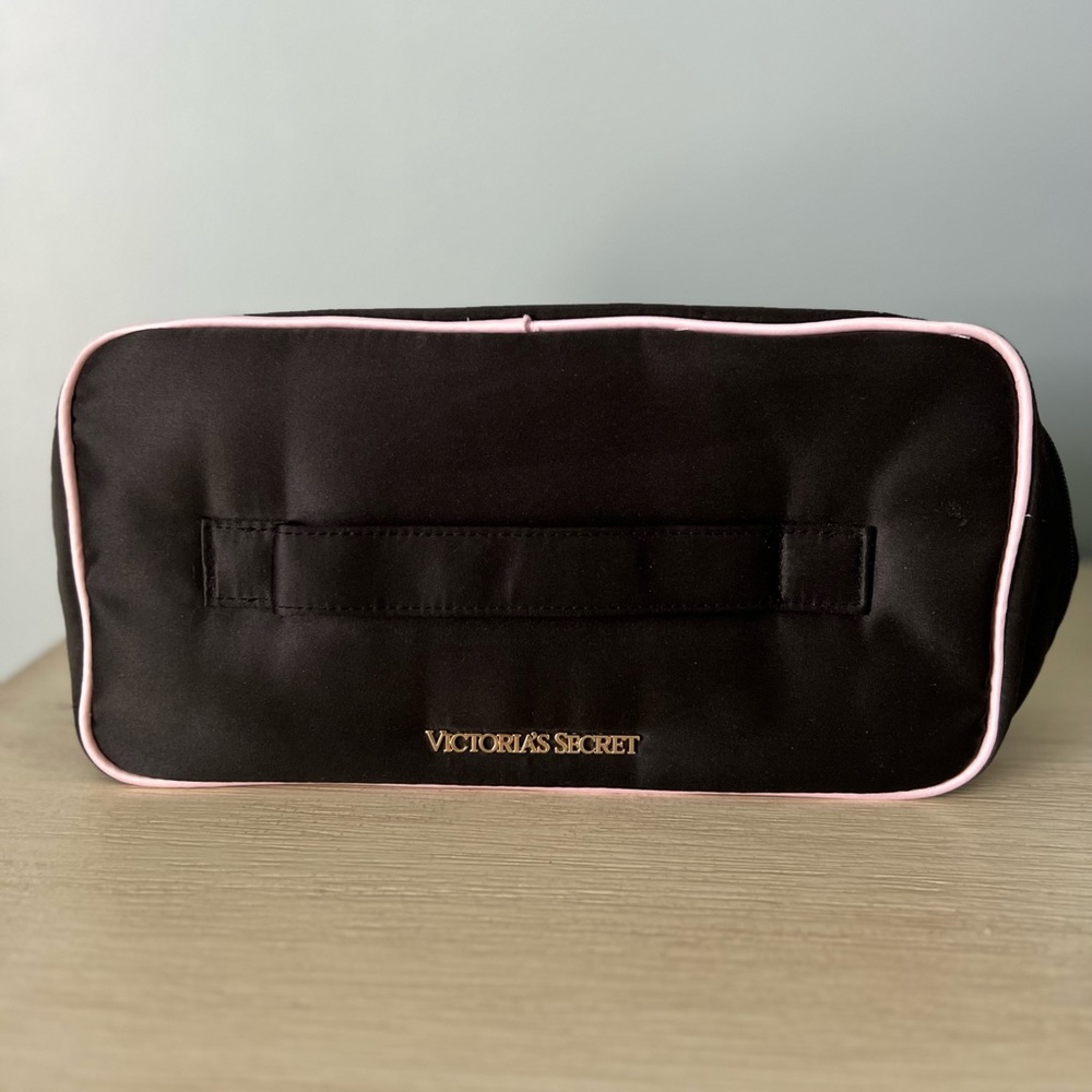 Victoria’s Secret travel bag